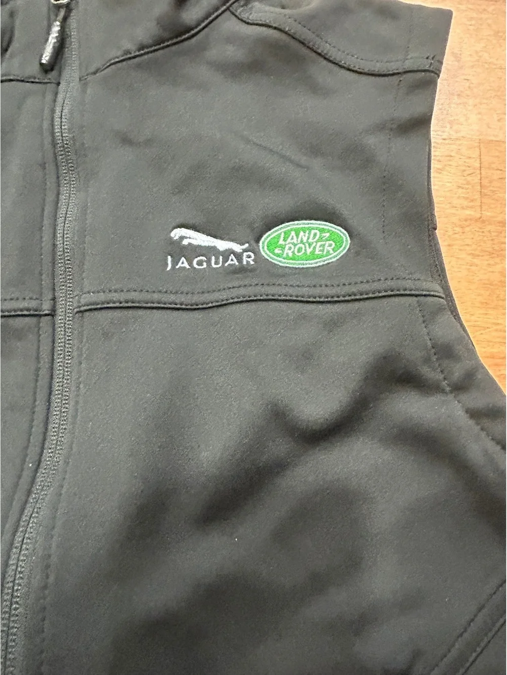 The North Face x Jaguar Land Rover black zip vest unisex petite small